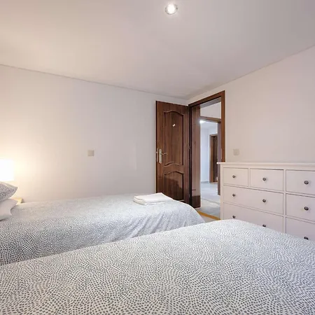 Haus Aquila Apartman *