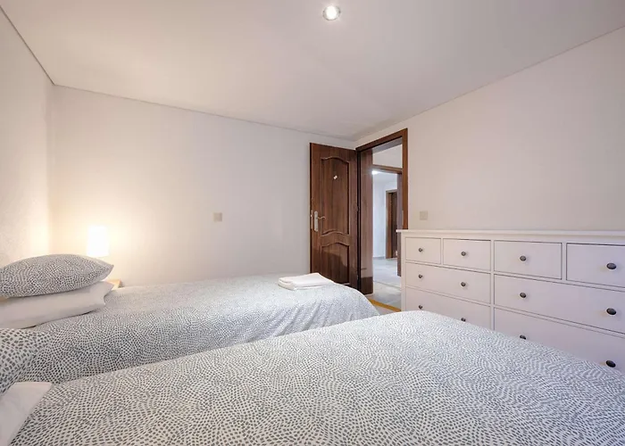 Haus Aquila Apartment *